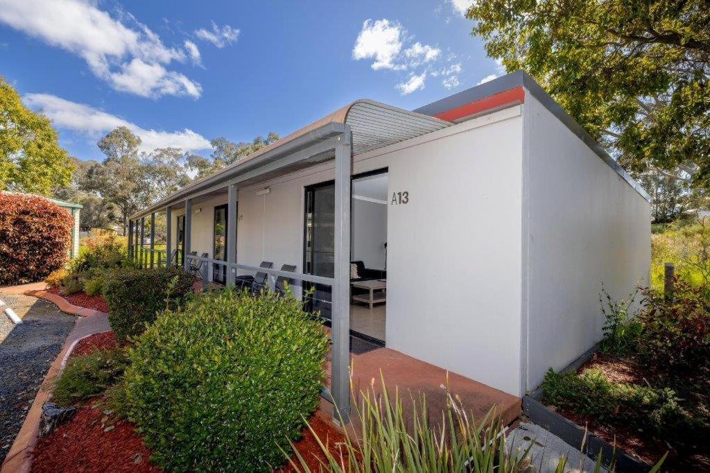Big4 Mudgee Holiday Park Buitenkant foto